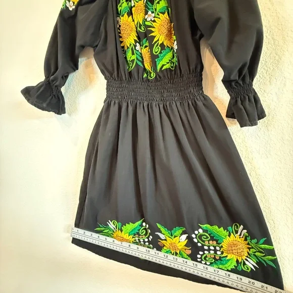 🌻 Sun-Kissed Beauty | Mexican Embroidered Sunflower Peasant Dress - M -Preloved - Picture 14 of 16